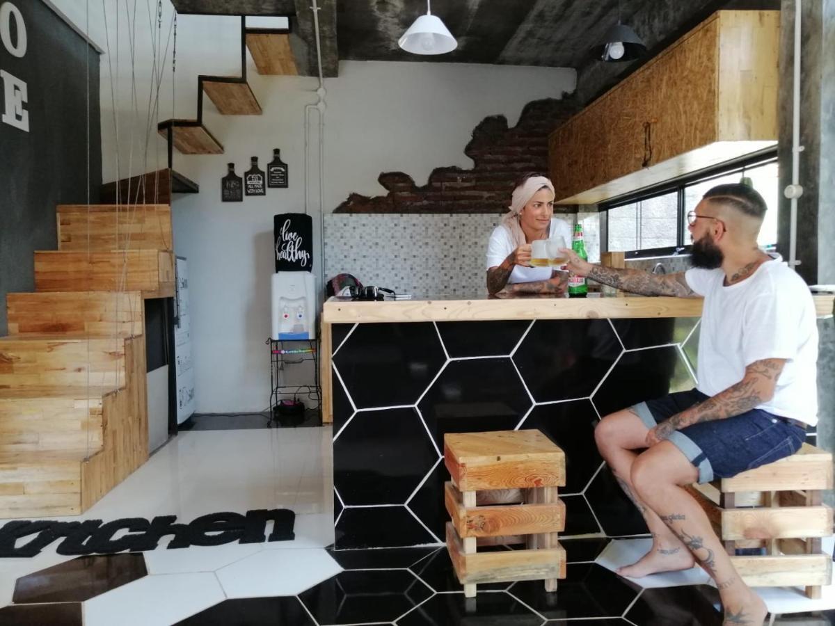 Happy House Bnb Bromo Backpacker Проболинго Экстерьер фото